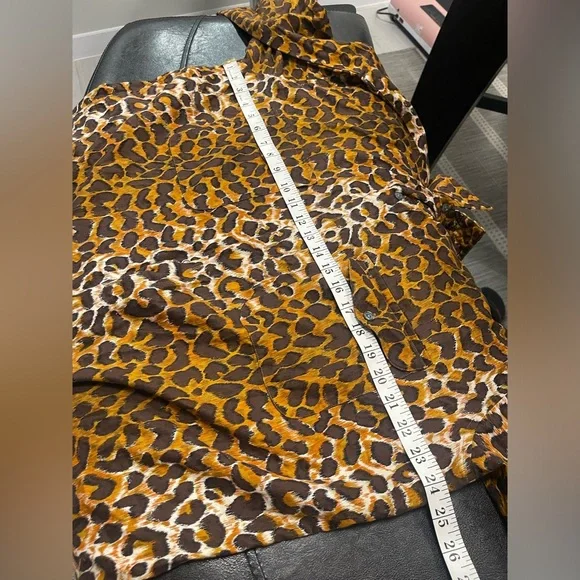 Perry Ellis cotton leopard print long sleeves shirt L unisex